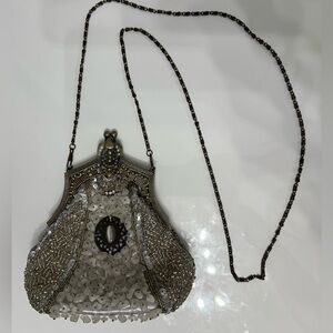 Elegant, perfect condition beaded evening bag